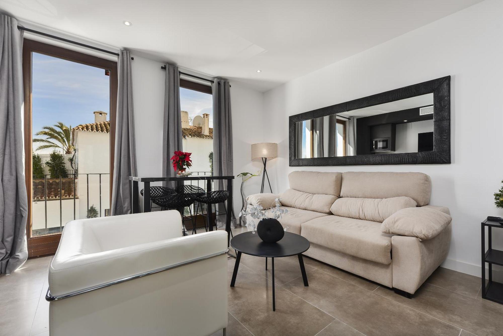 Apartamento Ct 302 - Faro's Puerto Banus Boutique *